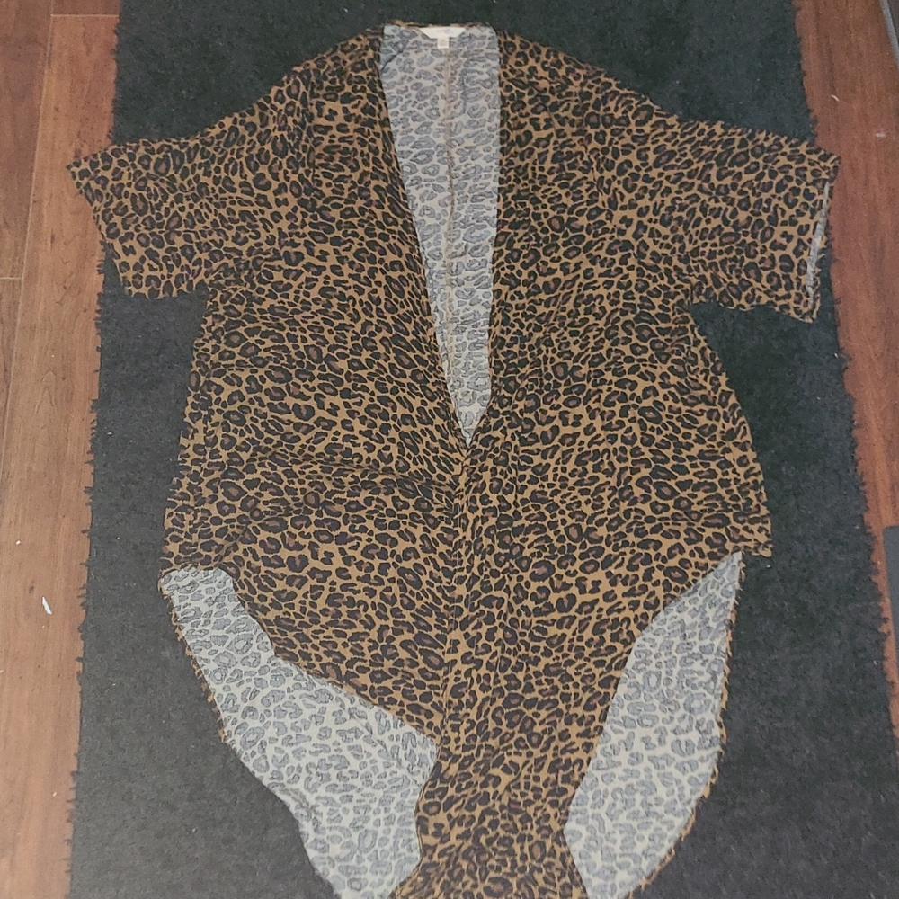 Cheetah print long short sleeve cardigan by Terra and sky